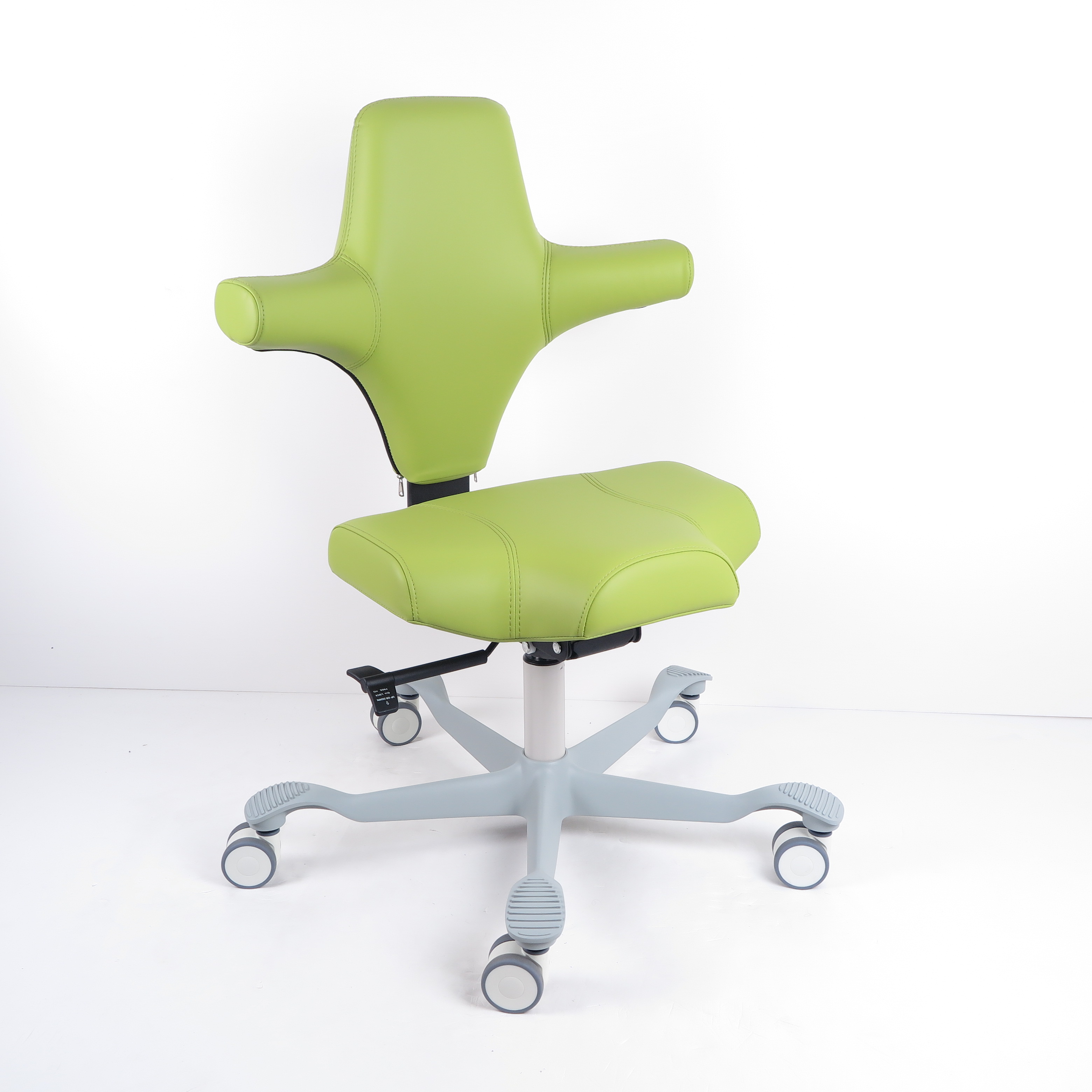 Ergonomic Saddle Stool, Medica - مراجعة Medical Lab Chair وسعره